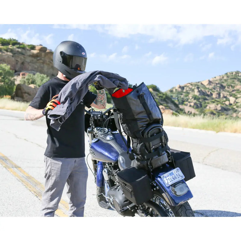 Thrashin Supply Mission motorfiets reistas