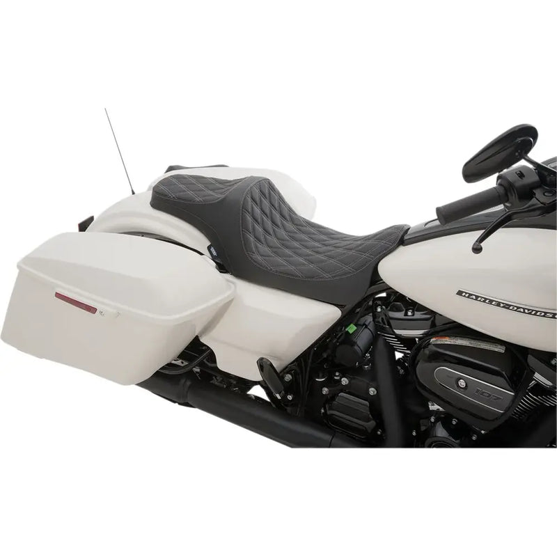 Drag Specialties Predator III-zadel voor Harley