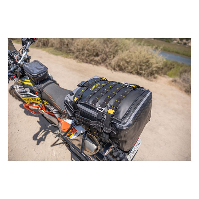 Nelson-Rigg Hurricane waterdichte motorrugzak / achtertas 2.0