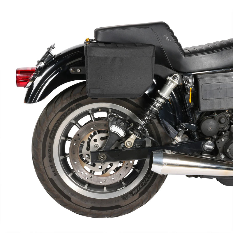 Thrashin Supply Essential Base 10L Throw-Over motorfiets zadeltas set
