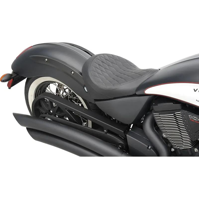 Drag Specialties Laag profiel solo zadel voor Victory